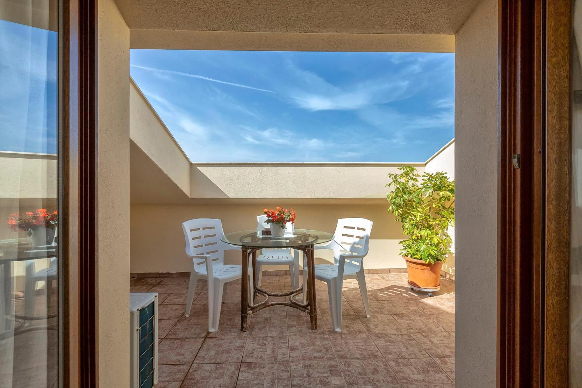 אולמדו Sardinia Guest House מראה חיצוני תמונה